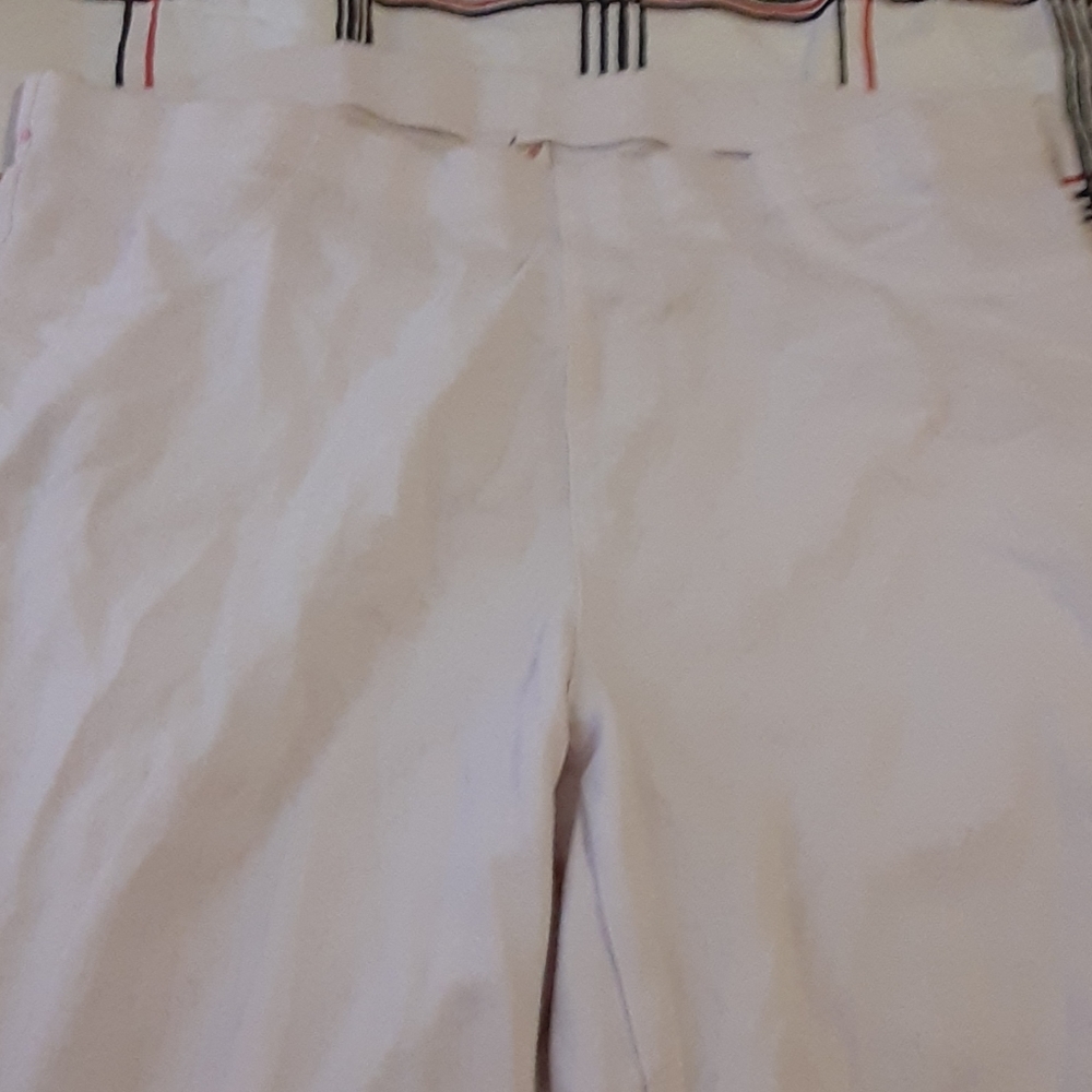 Shorts - Picture 2 of 2